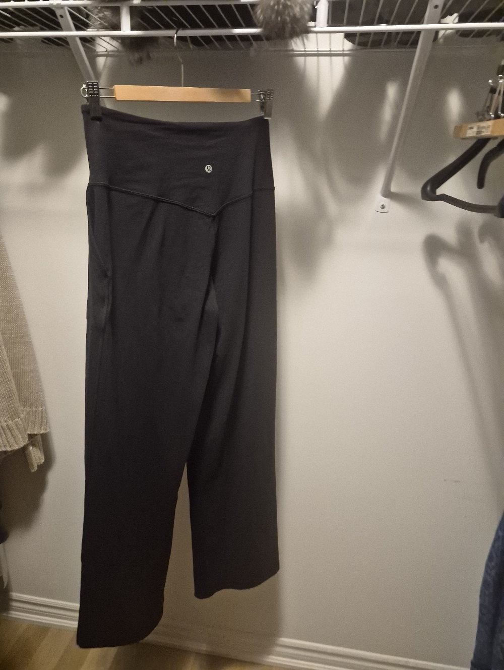 Lululemon Wide Leg Align Black Size 6
